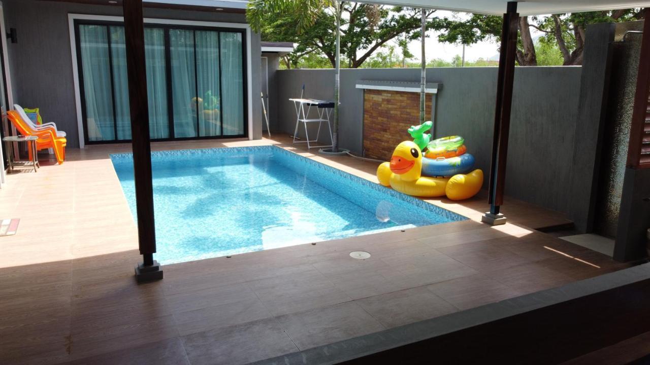 Poolvilla Breeze Valley Csaam Kültér fotó
